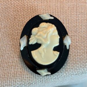 Elegant Black and Cream Cameo Brooch
